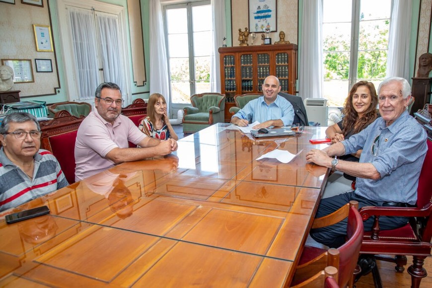 El municipio recibió en comodato una unidad sanitaria móvil del Club de Leones