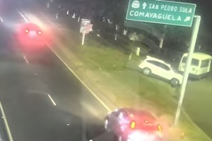 El cruce imprudente de un hombre en pleno  bulevar  que pudo terminar en tragedia.