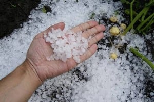 Alertas naranjas y amarillas en 16 provincias. Foto: NA.