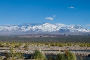 Un fuerte sismo sacudió a San Juan y se sintió en varias provincias.