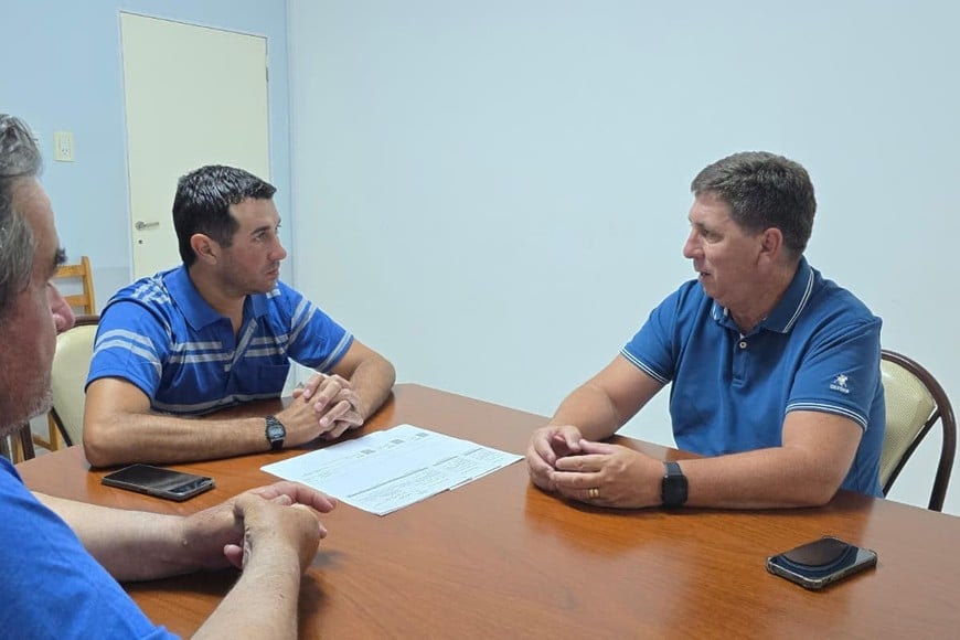 Desde hace años, Pirola sostiene una manera de vincularse con los gobiernos locales basada en la presencia, el conocimiento profundo de cada territorio y el trabajo conjunto, más allá de los colores partidarios y de los momentos electorales.