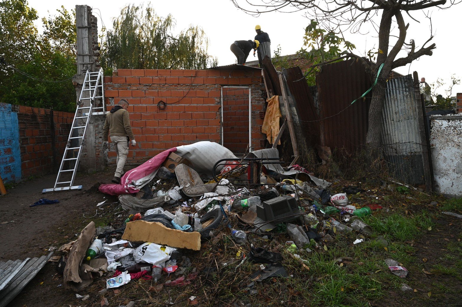 En su mayoría,. se trató de viviendas precarias y deshabitadas. 
