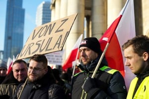 Agricultores polacos protestan en Varsovia contra el acuerdo UE-Mercosur. Foto: Reuters
