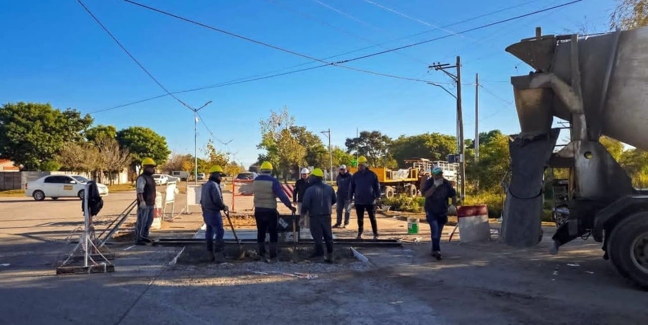 Obras. Bacheo y históricas formaron parte de la agenda de trabajo del personal municipal.