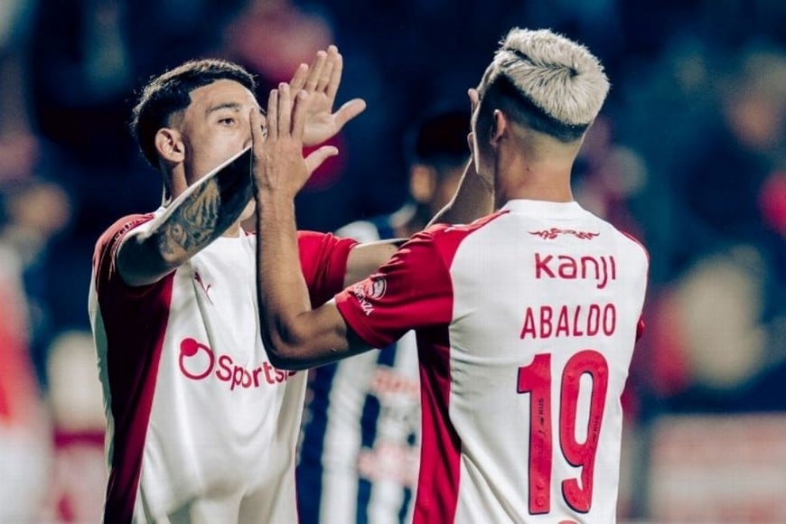 Independiente remontó a Alianza Lima y comenzó el año con una victoria en Uruguay