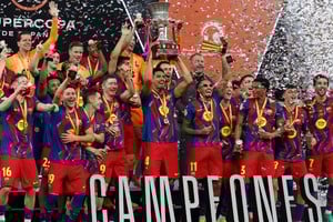 Tras una vibrante definición, el equipo de Flick levantó el trofeo en Arabia Saudita. Foto: Reuters