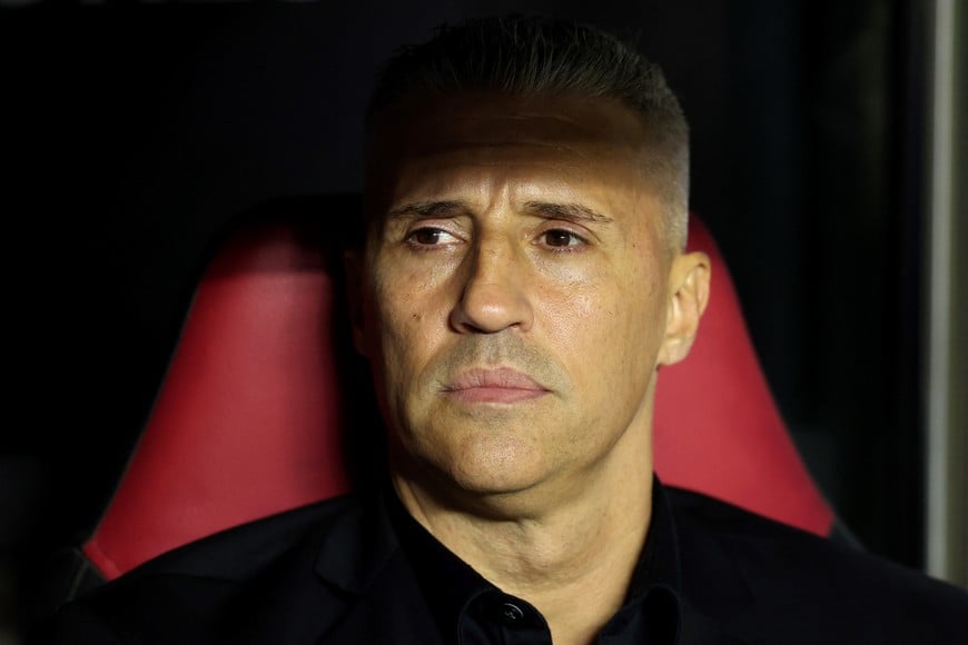 Soccer Football - Copa Libertadores - Quarter Final - Second Leg - Sao Paulo v Liga de Quito - MorumBIS, Sao Paulo, Brazil - September 25, 2025
Sao Paulo coach Hernan Crespo looks on before the match REUTERS/Jorge Silva