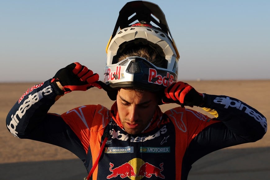 Rallying - Dakar Rally - Stage 9 - Wadi Ad-Dawasir to Bisha - Wadi Ad-Dawasir, Saudi Arabia - January 13, 2026
Red Bull KTM Factory Racing's Luciano Benavides before the start of stage 9 REUTERS/Stephane Mahe