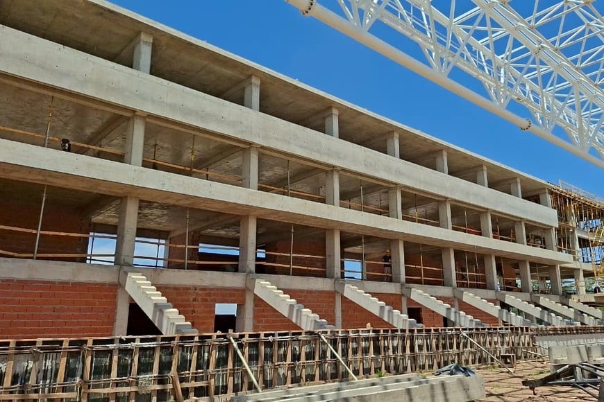 obra del Microestadio en Rafaela