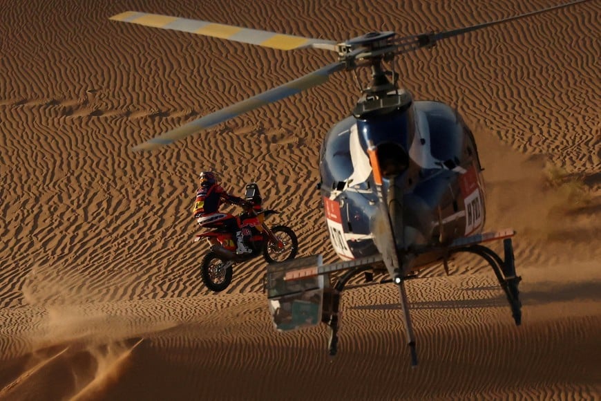 Rallying - Dakar Rally - Stage 8 - Wadi Ad-Dawasir to Wadi Ad-Dawasir - Wadi Ad-Dawasir, Saudi Arabia - January 12, 2026
Red Bull KTM Factory Racing's Daniel Sanders in action during stage 8 REUTERS/Stephane Mahe     TPX IMAGES OF THE DAY