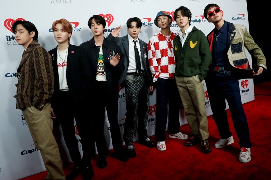 FILE PHOTO: BTS poses at the carpet during arrivals ahead of iHeartRadio Jingle Ball concert at The Forum, in Inglewood, California, U.S., December 3, 2021. REUTERS/Mario Anzuoni/File Photo