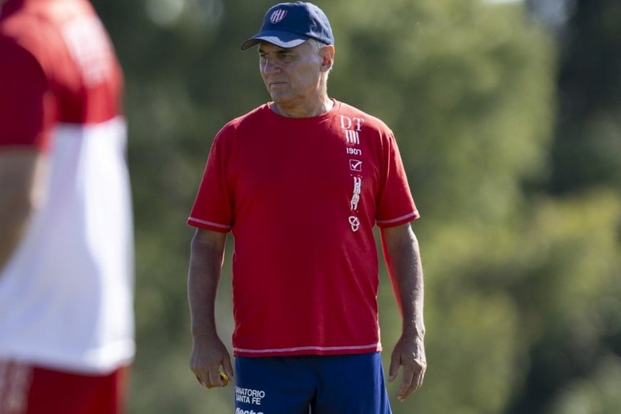 Madelón pone su 11 titular para sacar conclusiones a 8 días del debut oficial. Foto: Prensa Unión.