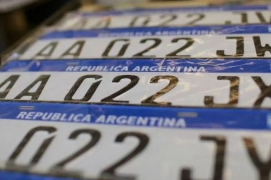 El organismo nacional volvió a advertir sobre la obligación de llevar la chapa patente reglamentaria