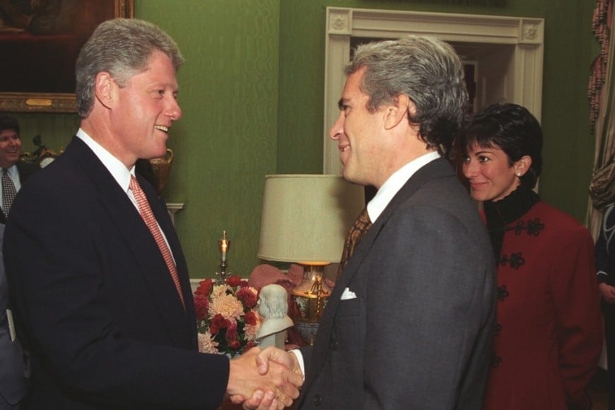 La presión crece tras la difusión parcial de los archivos de Jeffrey Epstein.