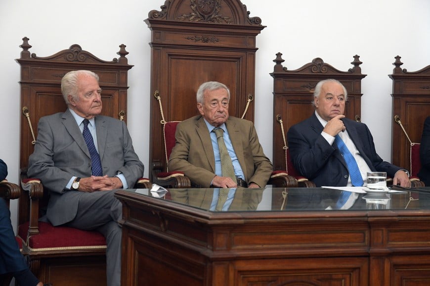 Eduardo Spuler, Roberto Falistocco y Rafael Gutiérrez son los tres ministros de la Corte que se jubilarán este año. En su reemplazo, el Ejecutivo propone a Aldo Alurralde, Diego Maciel y Jorgelina Genghini.