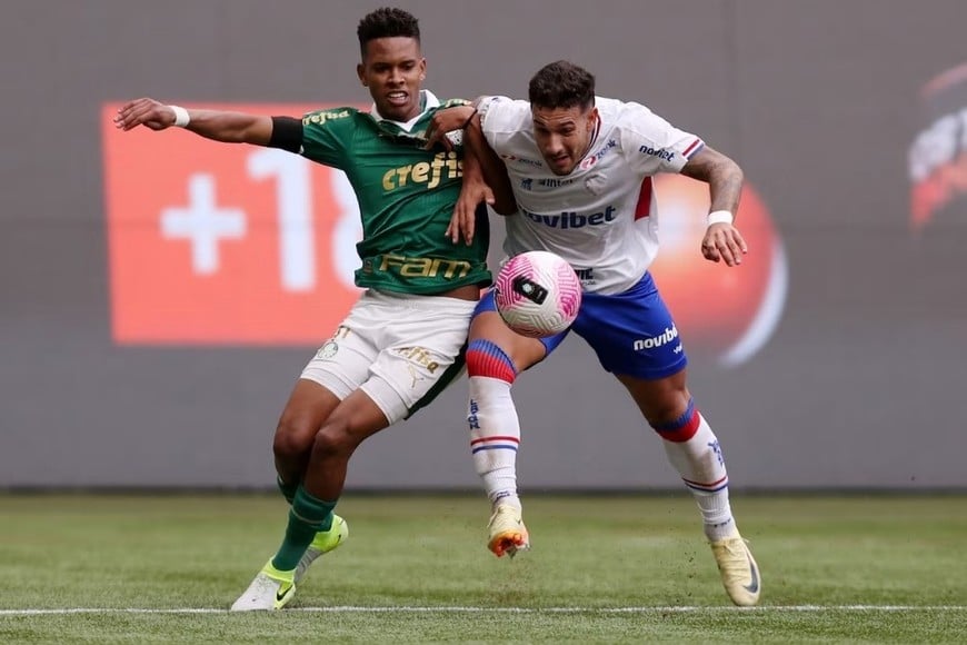 Tres futbolistas argentinos de Fortaleza quedaron involucrados.