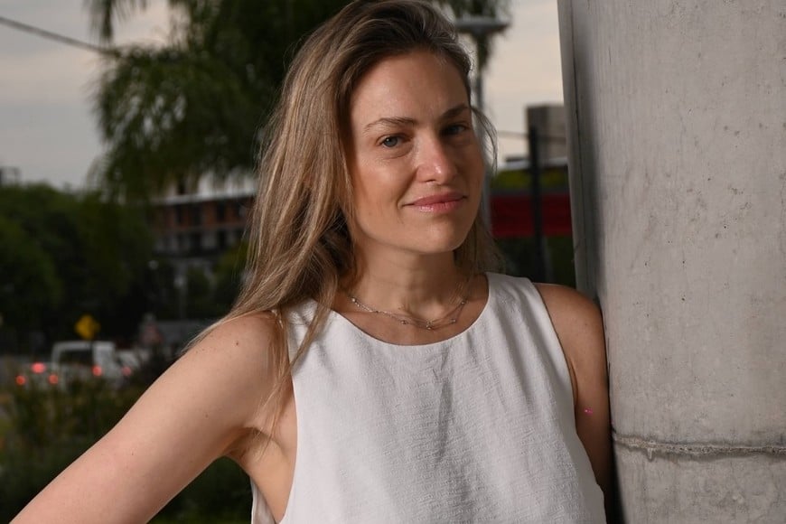 La escritura literaria sigue siendo su espacio más íntimo y creativo. Crédito: Flavio Raina.