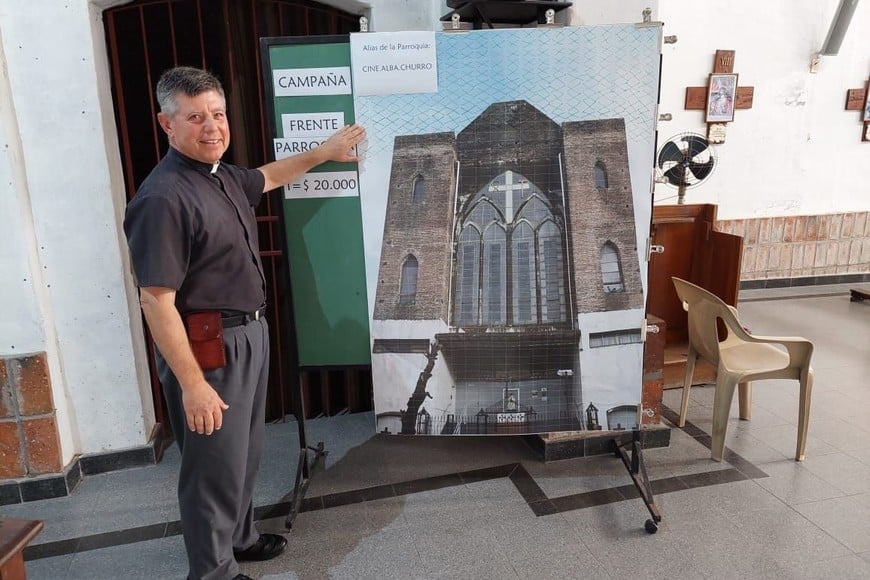 El presbítero Diego Leonardo Gatti, párroco de Nuestra Señora de la Salette, impulsa la campaña comunitaria.