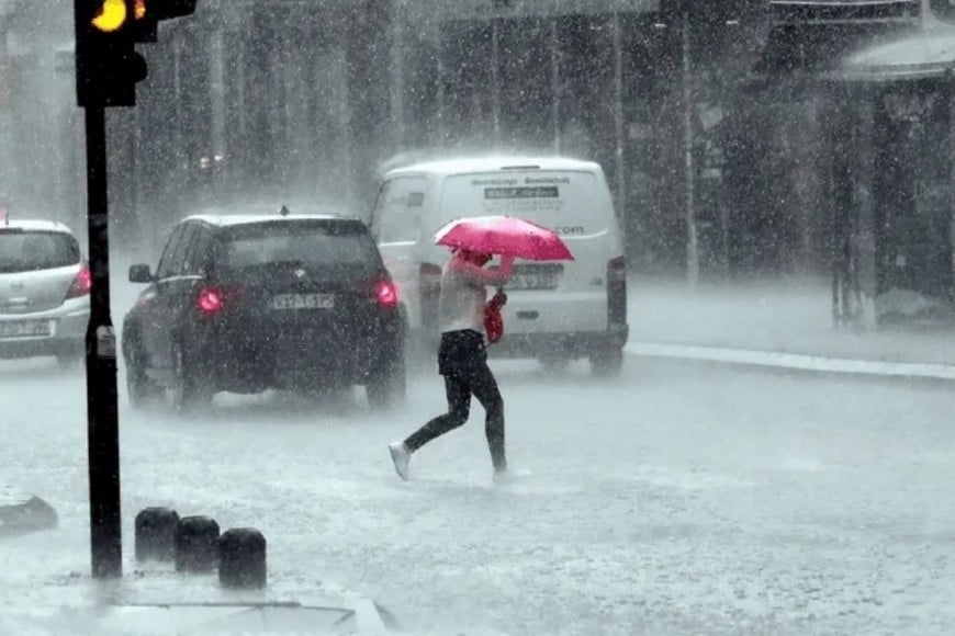 Diluvio tras el apagón en Buenos Aires: alerta amarilla por tormentas y posible granizo