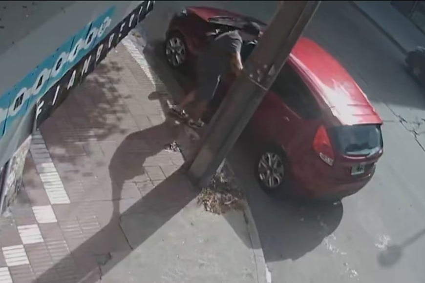 La policía encontró a la nena de tres meses sana y salva a unas cuadras del lugar del asalto.