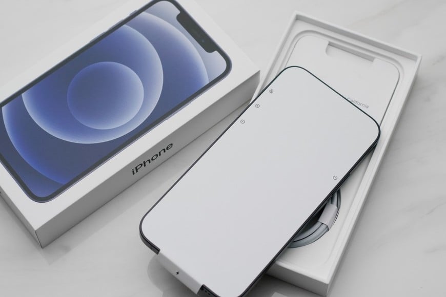 Apple y Huawei trasladan la rebaja al consumidor.