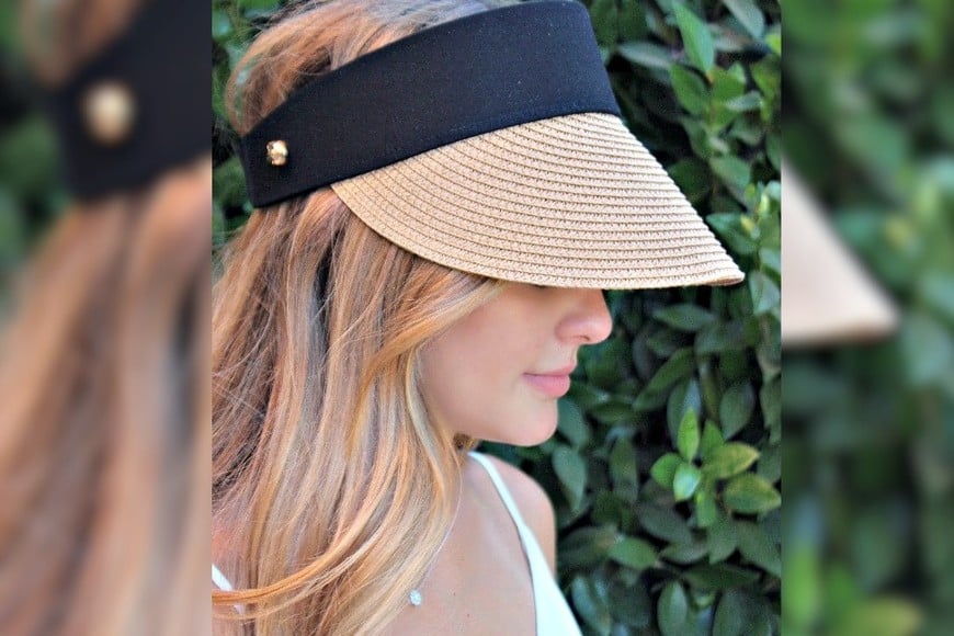 El accesorio combina protección solar y estilo depurado.