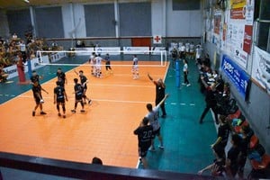 Con este resultado, el equipo rojinegro sumó su segundo triunfo del weekend. Fotos: Gentileza Rubén Guardia