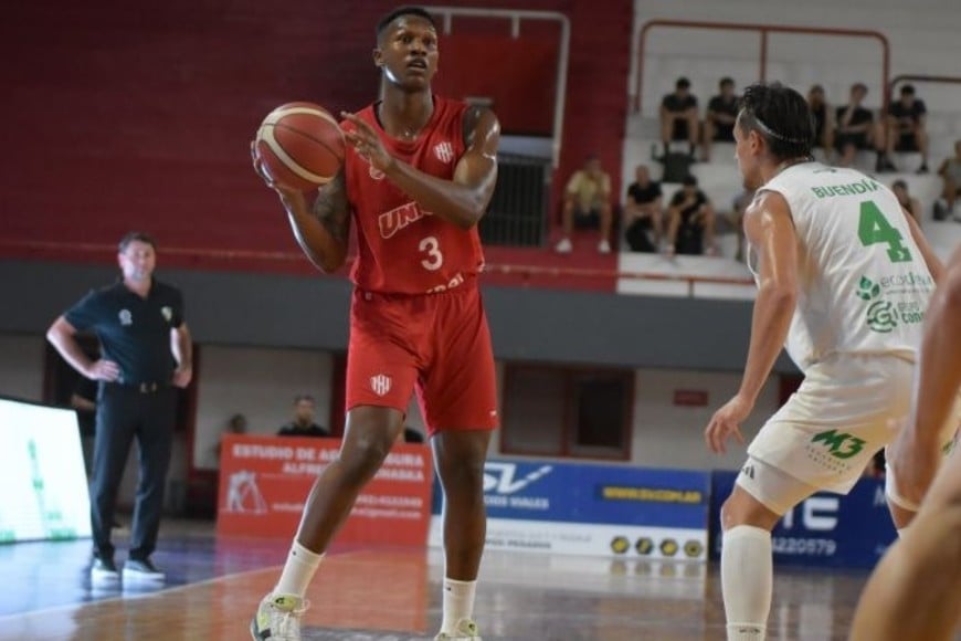 Unión dominó de punta a punta y festejó ante su gente. Foto: LNB.