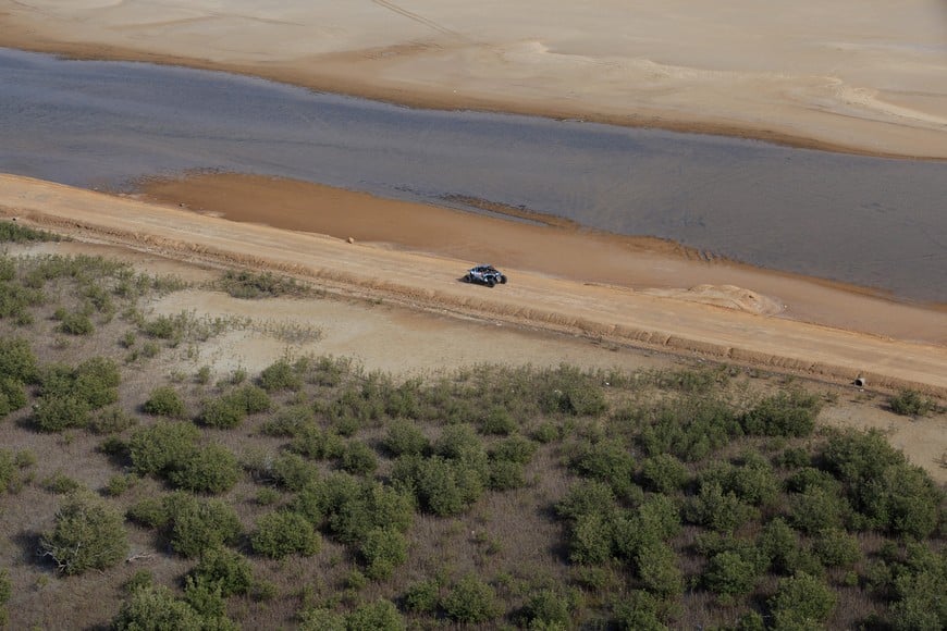 Rallying - Dakar Rally - Stage 13 - Yanbu to Yanbu - Yanbu, Saudi Arabia - January 17, 2026 
Nicolas Cavigliasso's Nicolas Cavigliasso and Valentina Pertegarini in action during stage 13 Pool via REUTERS/Florent Gooden