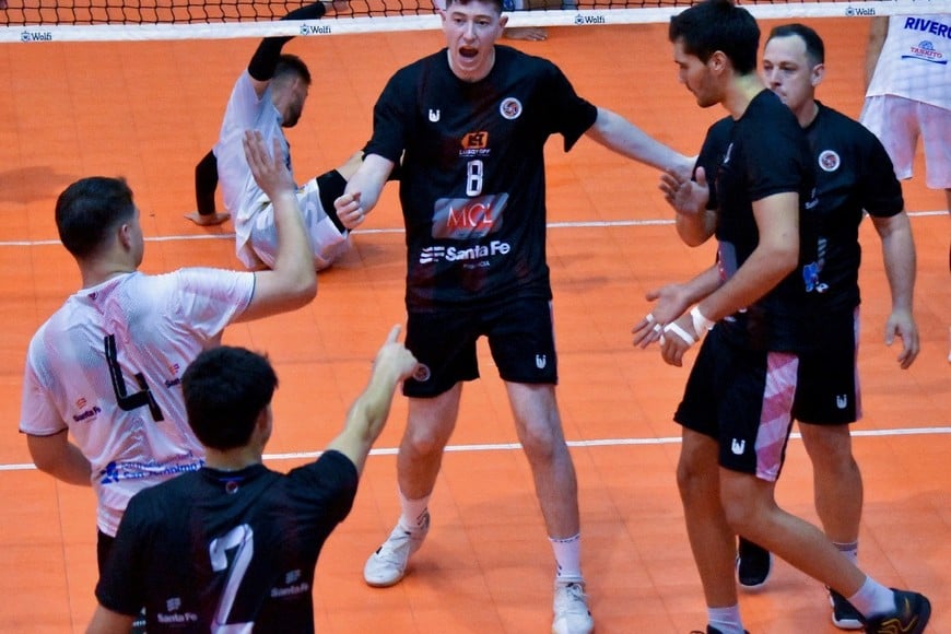 Con este resultado, el equipo rojinegro sumó su segundo triunfo del weekend. Fotos: Gentileza Rubén Guardia