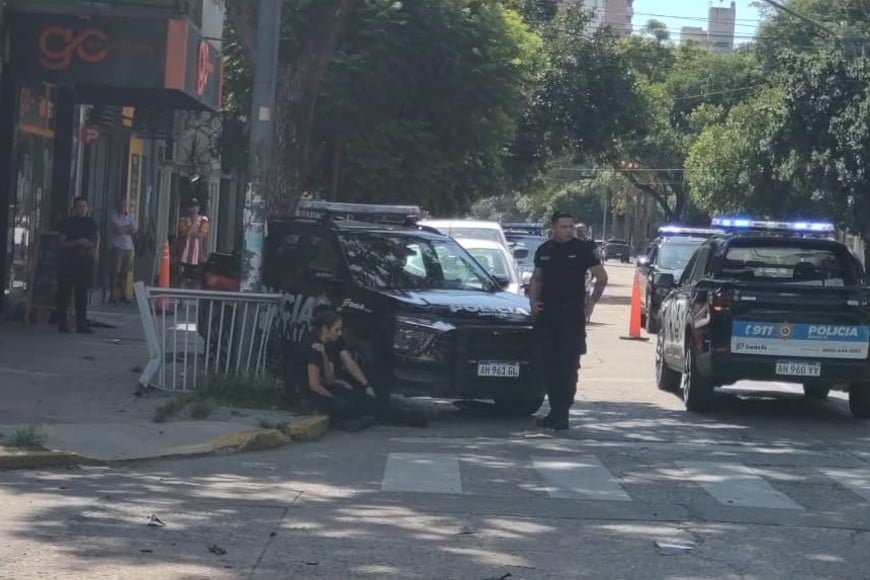 Asistieron a los oficiales golpeados.