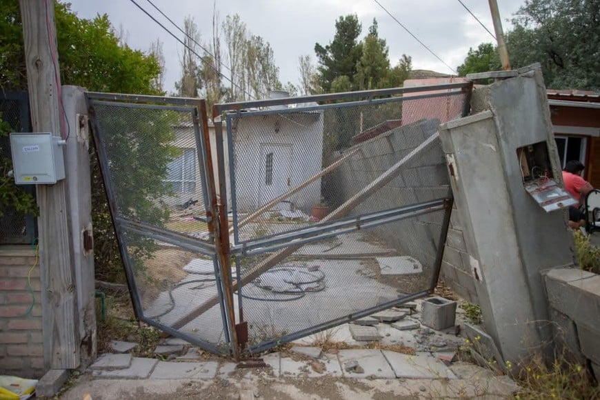 Comodoro Rivadavia: 90 familias fuera de sus casas por el desplazamiento del cerro Hermitte