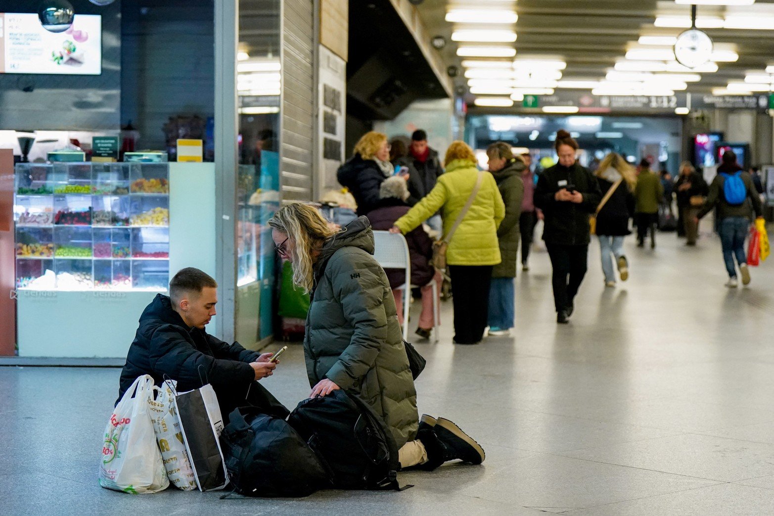 Atocha sufría demoras por el choque del tren. 
