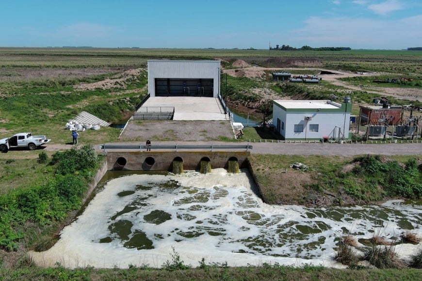 “En época de sequías es fundamental avanzar con la ejecución de obras hídricas”, resaltó el ministro Lisandro Enrico