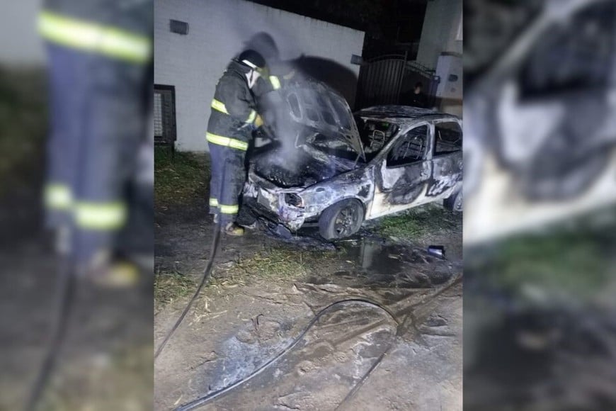 chevrolet corsa incendiado san josé del rincón