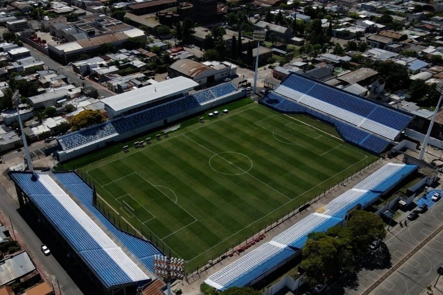 El estadio Artigas de Paysandú tiene capacidad para 25 mil espectadores. Foto: Archivo.