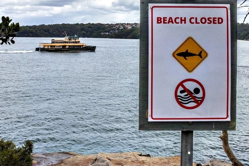 Las autoridades costeras mantienen restricciones en el acceso al agua