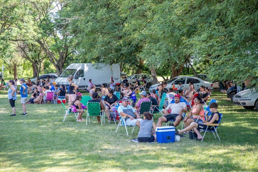 Domig remarcó que “el balneario es un lugar que reúne a familias, jóvenes y visitantes de la región, y eso se refleja en la gran cantidad de personas que ya lo han elegido durante estas semanas”.