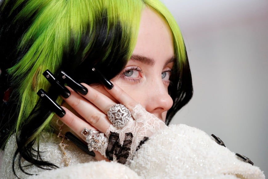 REUTERS PICTURES 40th ANNIVERSARY COLLECTION:  Billie Eilish in Chanel during the Oscars arrivals at the 92nd Academy Awards in Hollywood, Los Angeles, California, U.S., February 9, 2020. REUTERS/Mike Blake SEARCH "REUTERS PICTURES 40th ANNIVERSARY COLLECTION" FOR THIS PACKAGE
