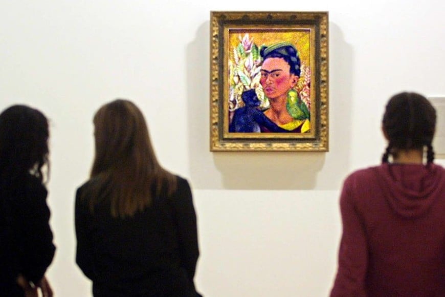 "Autorretrato con chango y loro" (1942). Foto: Malba