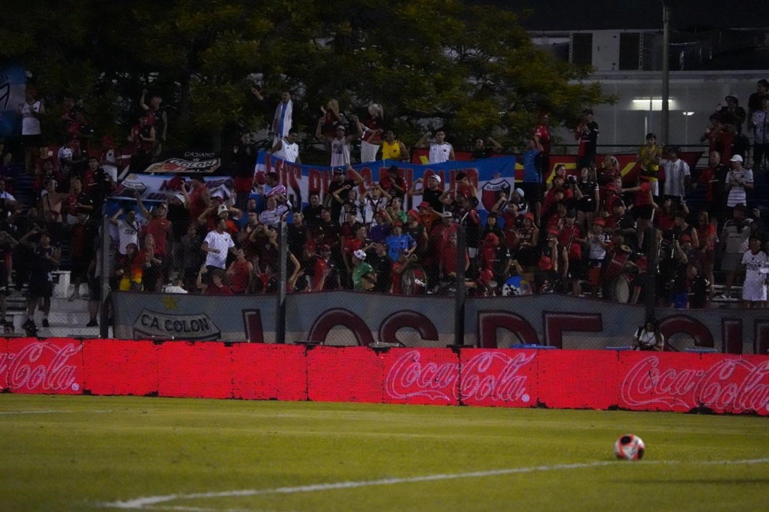 Colón vs. Miramar Misiones, amistoso en Paysandú.  