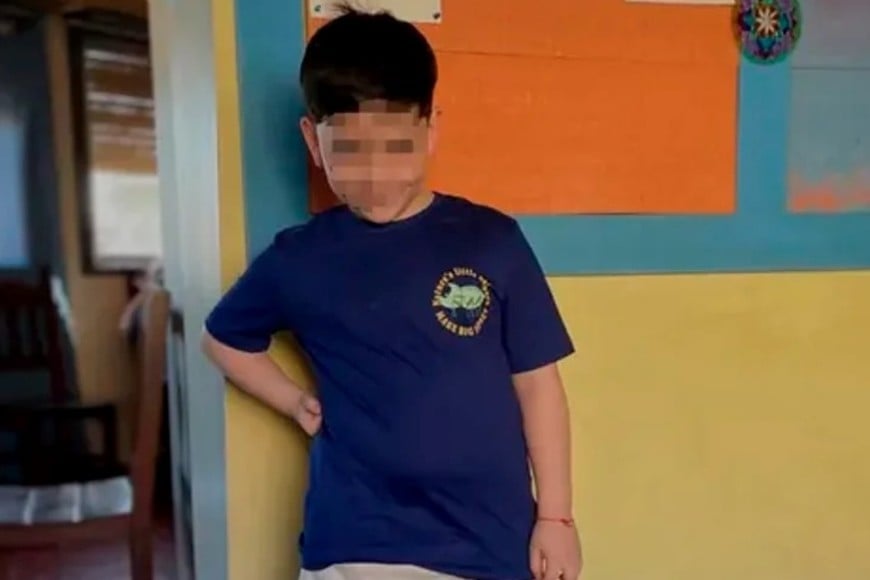 Bastián, que se encuentra internado desde hace casi 10 días, debió someterse a cinco operaciones.