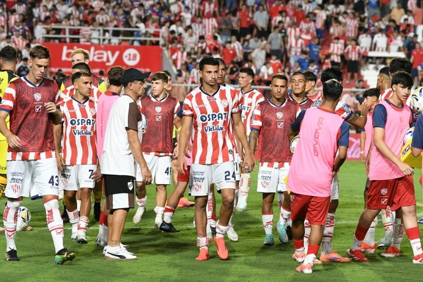 Unión vs Platense - LPF. Foto: Manuel Fabatía