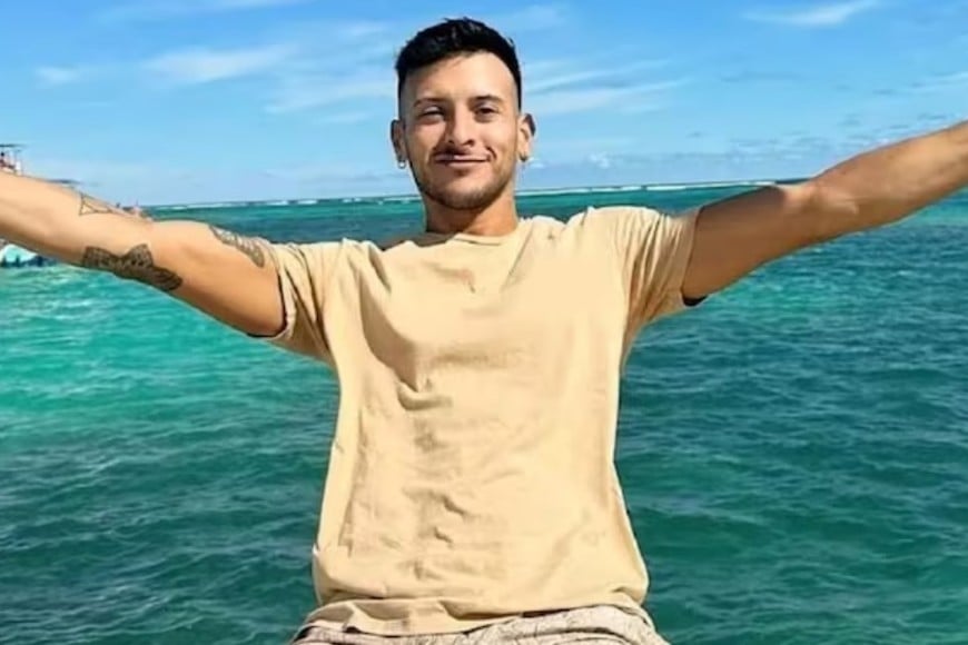 Residente en Punta Cana, República Dominicana, desde hace casi cuatro años, donde trabaja como bailarín profesional.