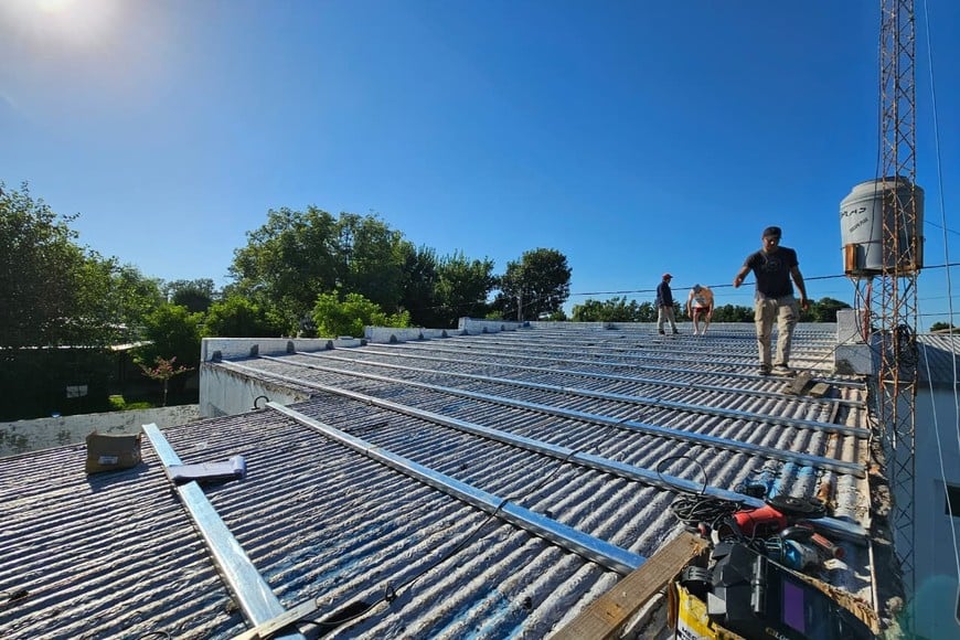 Borla recorrió la obra de refacción del Centro de Salud de Ramayón y destacó el apoyo provincial