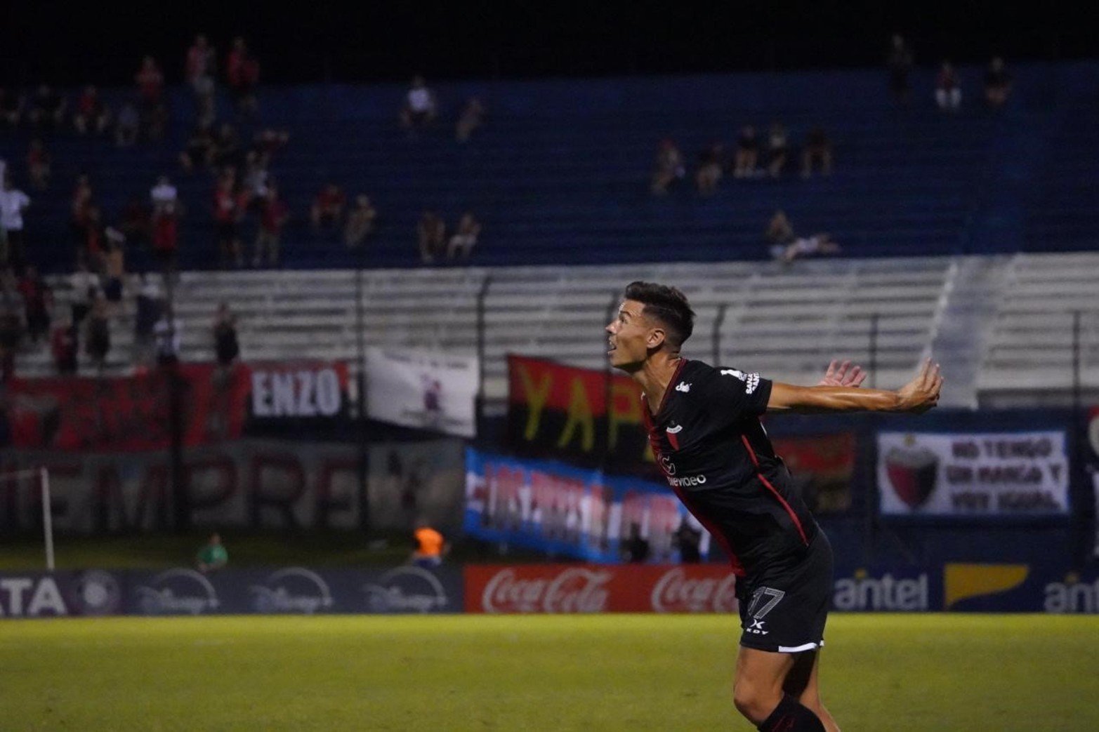 Colón vs Paysandú FC.
