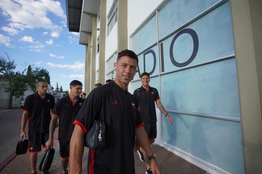 El Litoral en Paysandú: Colón juega por la serie Copa Río de La Plata