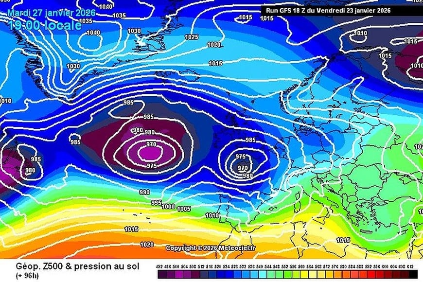 Hay alertas por olas y riesgo de crecidas.