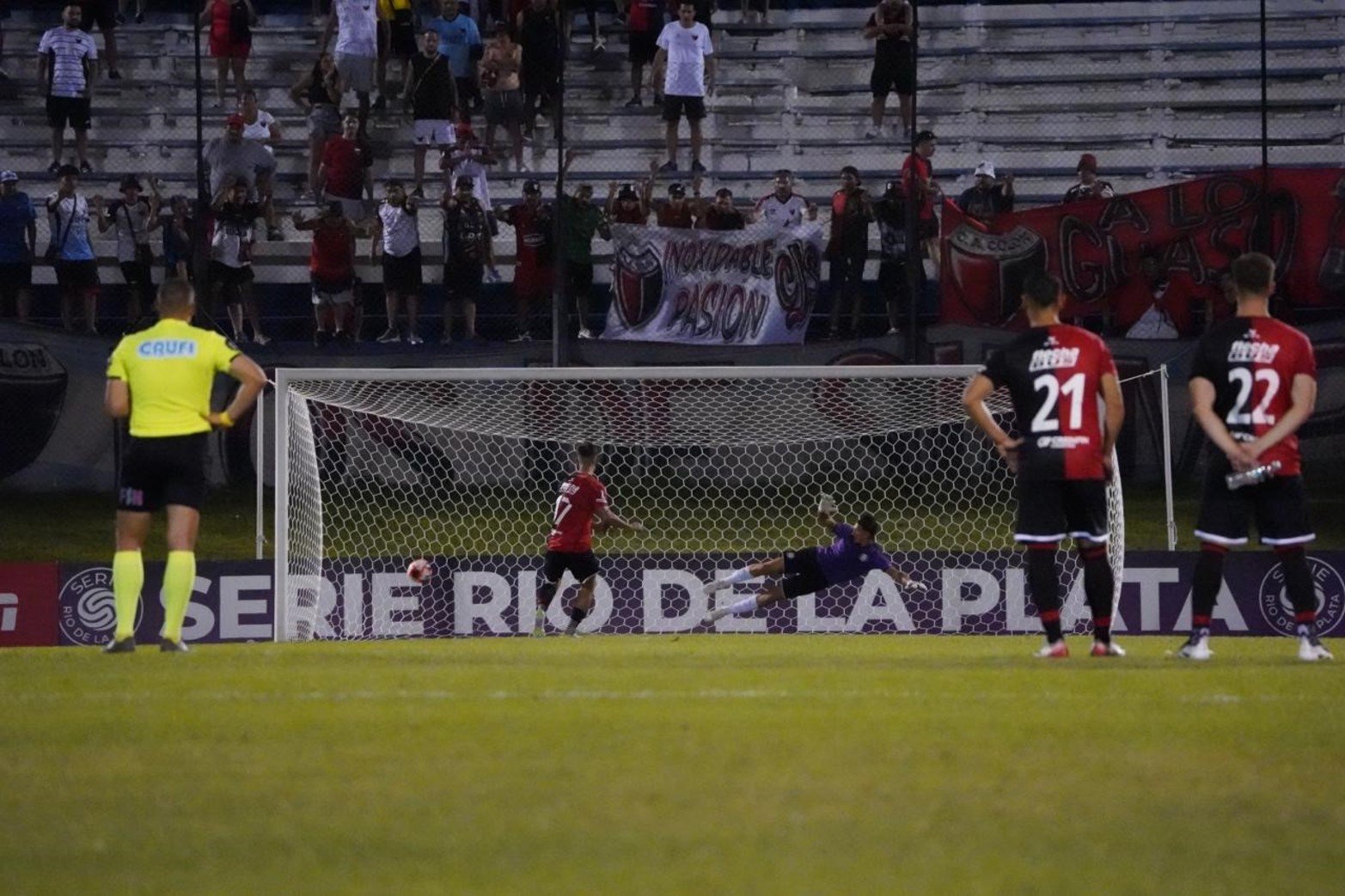 Colón vs Paysandú FC.