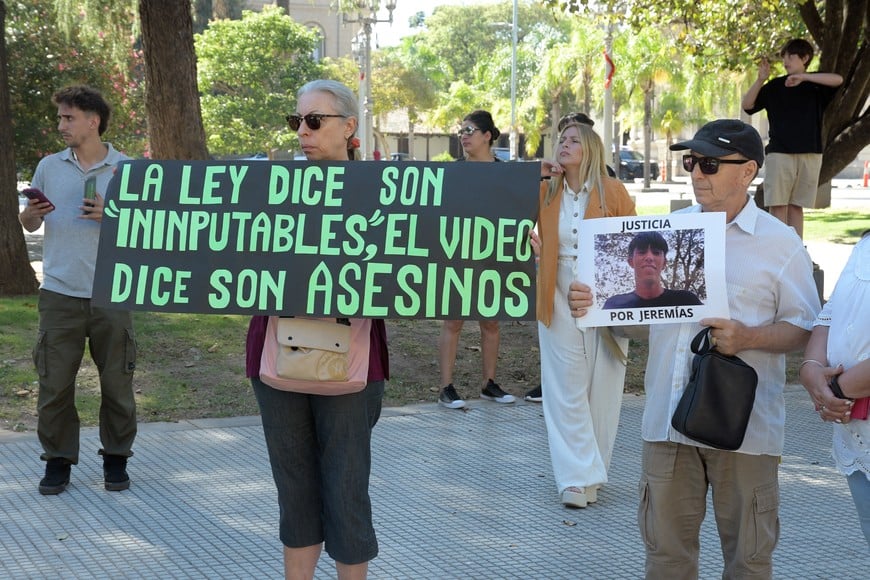 Marcha en reclamo de justicia por el asesinato de Jeremías Monzón.
